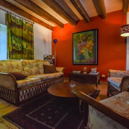 Beautiful Holiday Home In Pionsat Auvergne With Garden * Pionsat